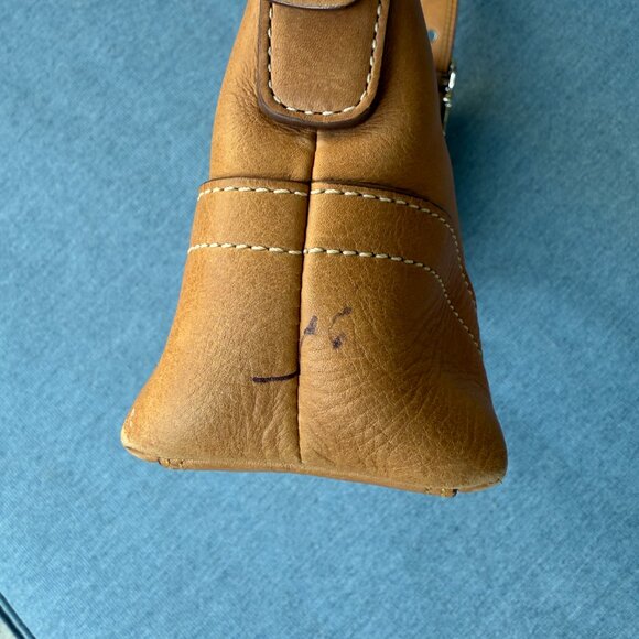 Coach Hamptons Mini Baguette in tan leather Y2K - Picture 7 of 13